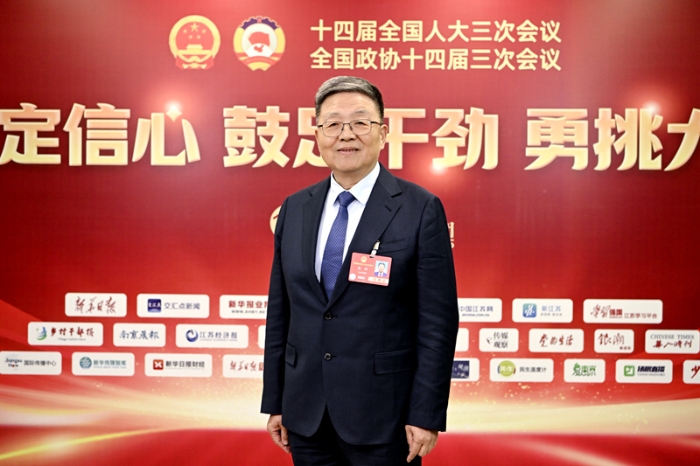 全国人大代表、九五至尊电子游戏药业董事长肖伟：中药经典名方要“唤醒”更要“焕新”